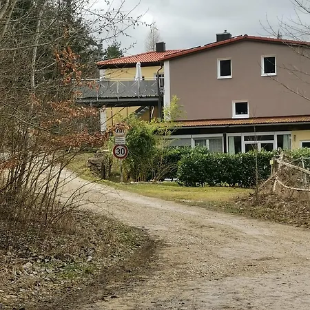 Апартаменты Haus Zum Talblick Solnhofen