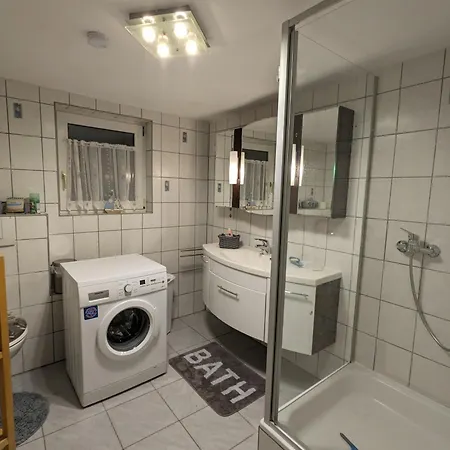 Haus Zum Talblick 아파트 *